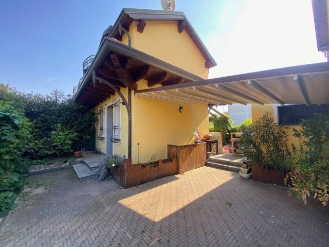 Appartamento in vendita a Cornaredo MI