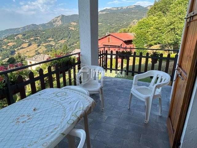 Appartamento in vendita a Corniglio