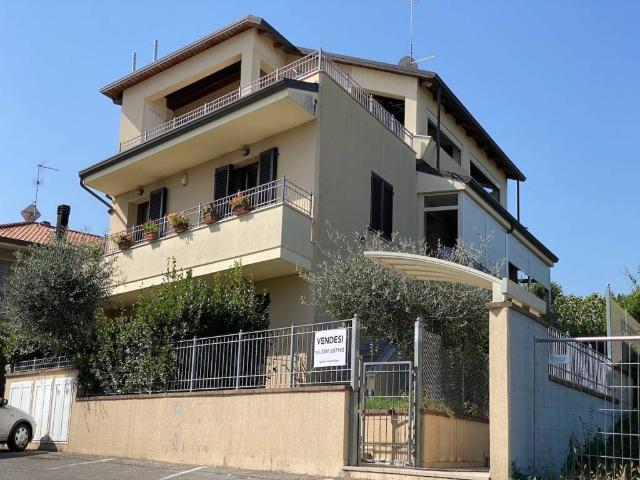 Appartamento in vendita a Coriano RN