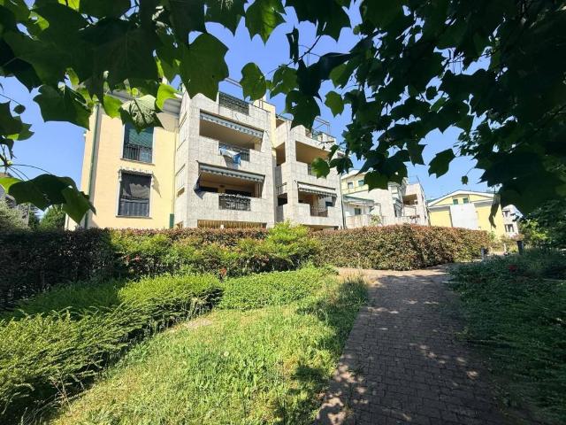 Appartamento in vendita a Correzzana MB