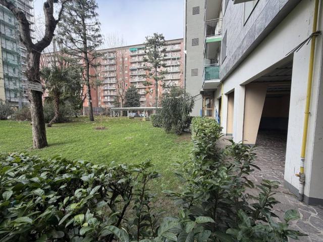 Appartamento in vendita a Corsico MI