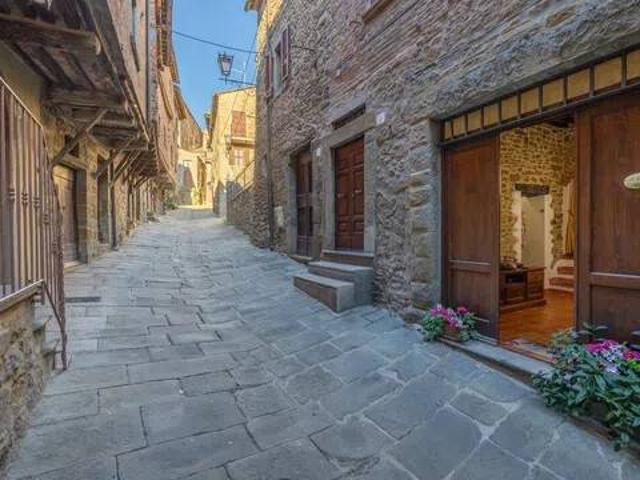 Appartamento in vendita a Cortona AR
