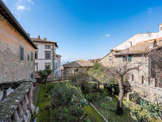 Appartamento in vendita a Cortona AR