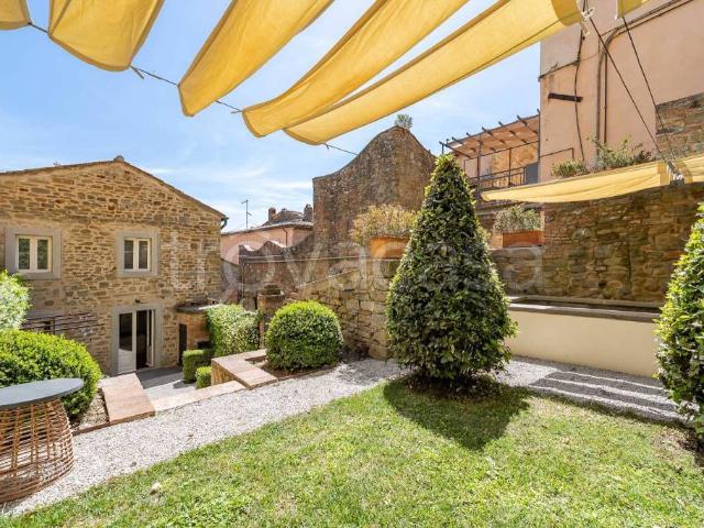 Appartamento in vendita a Cortona via Santa Margherita, 11