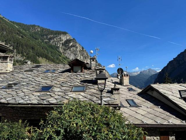Appartamento in vendita a Courmayeur AO