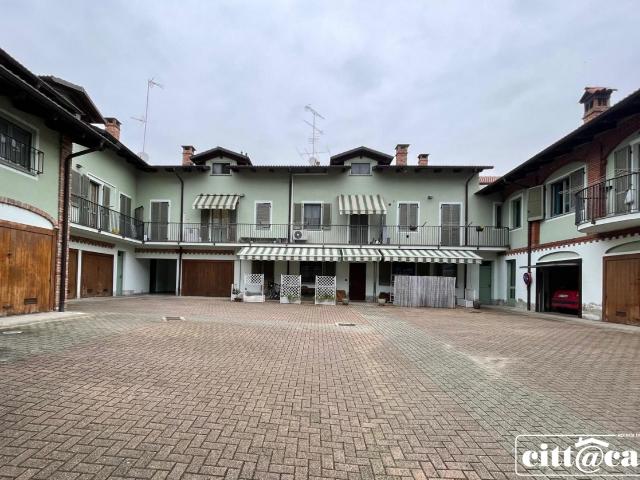 APPARTAMENTO in VENDITA a CRESCENTINO Crescentino di 5 vani