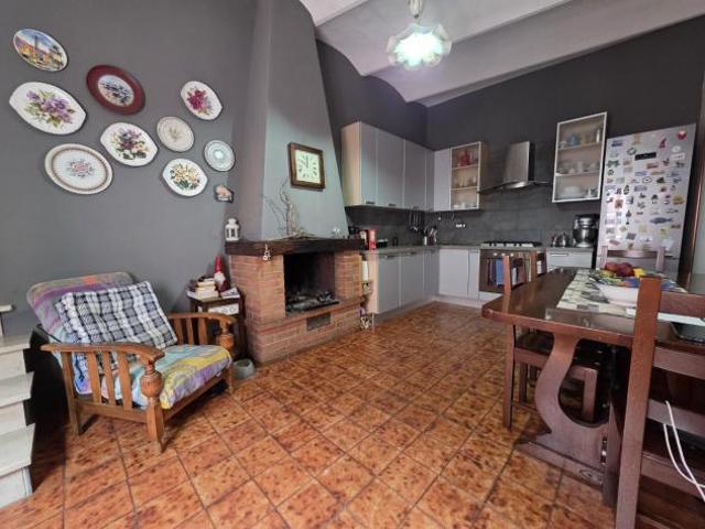 Appartamento in vendita a Crespina Crespina Lorenzana 143 mq Rif: 1414092