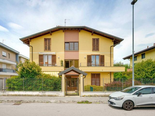 Appartamento in vendita a Dairago MI
