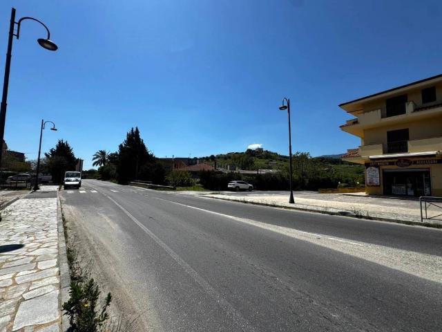 Appartamento in vendita a Davoli CZ