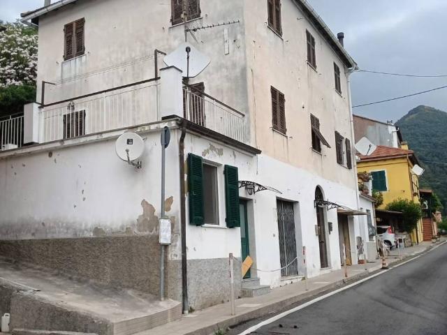 Appartamento in vendita a Davagna GE