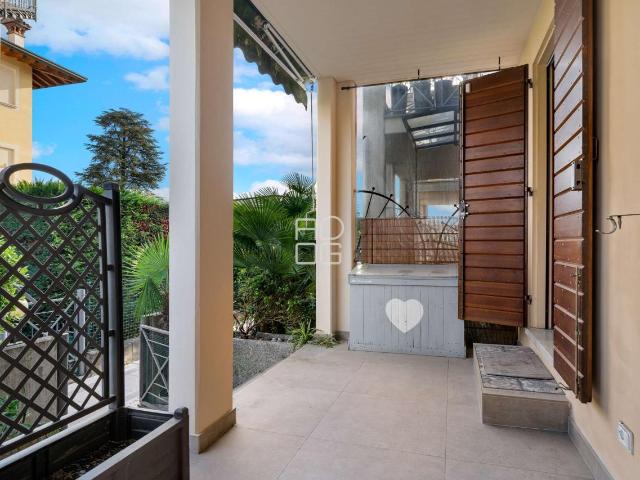 Appartamento in vendita a Desenzano Del Garda