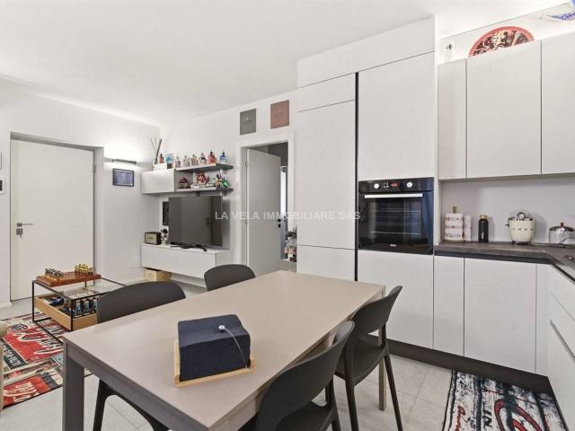 Appartamento in vendita a Desenzano Del Garda
