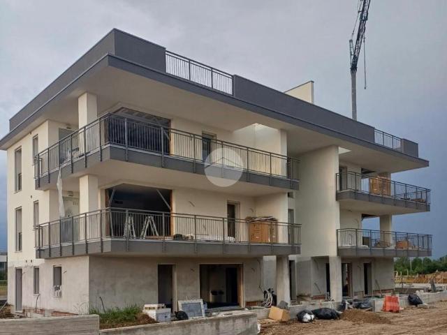 Appartamento in vendita a Desenzano Del Garda