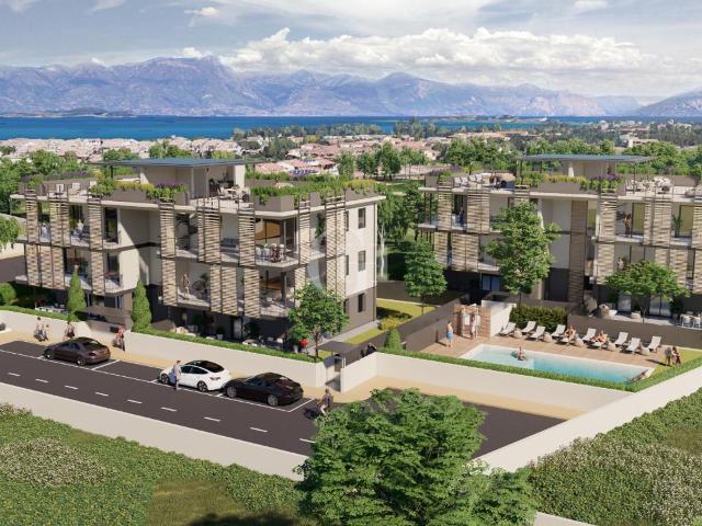 Appartamento in vendita a Desenzano Del Garda