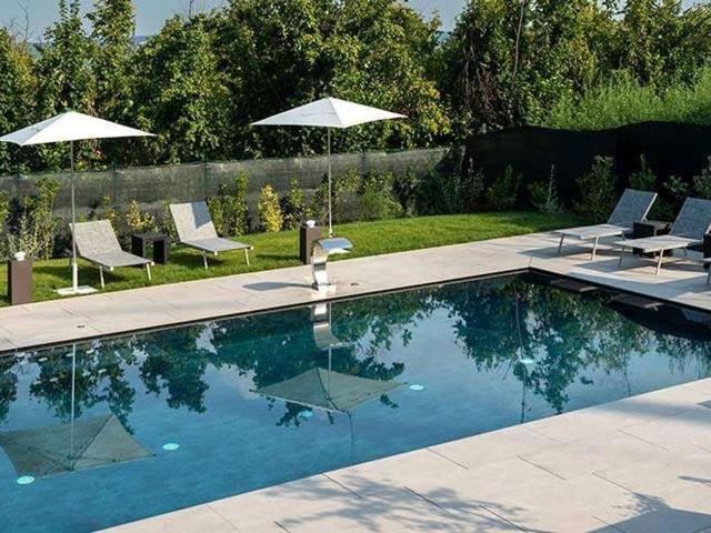 Appartamento in vendita a Desenzano Del Garda