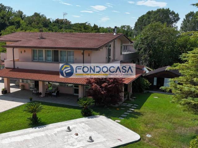 Appartamento in vendita a Desenzano del Garda BS