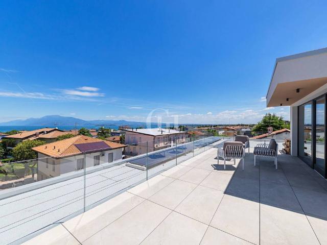 Appartamento in vendita a Desenzano del Garda BS