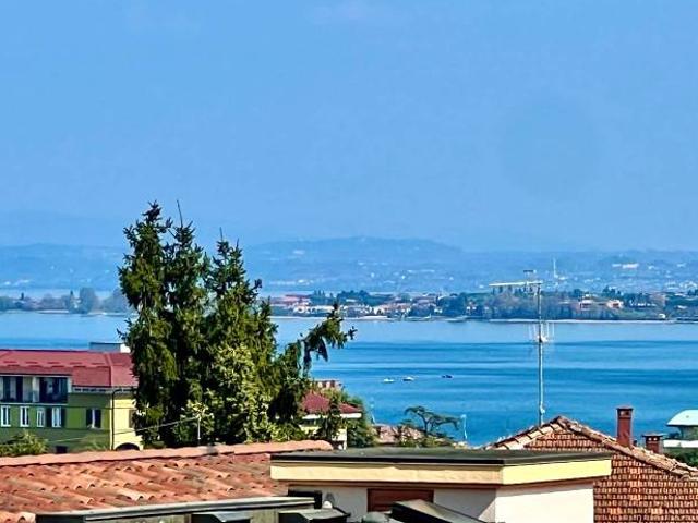 Appartamento in vendita a Desenzano del Garda BS