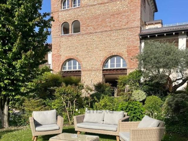 Appartamento in vendita a Desenzano del Garda BS