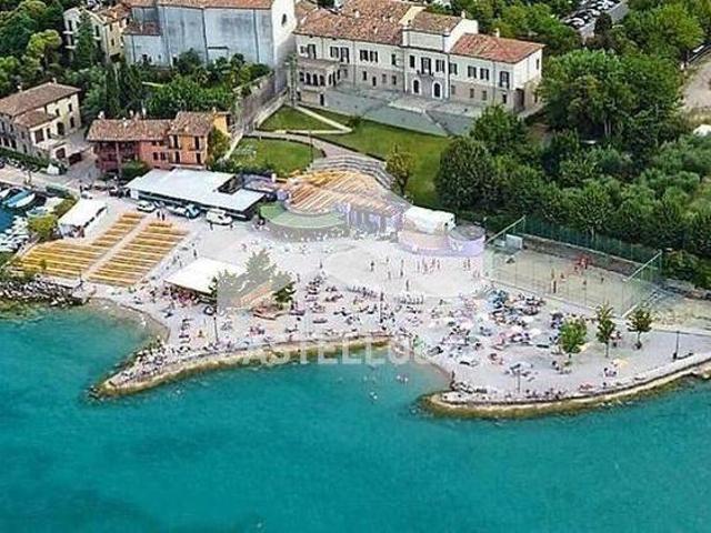 Appartamento in vendita a Desenzano del Garda BS