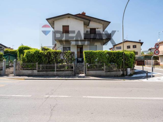 Appartamento in vendita a Desenzano del Garda BS
