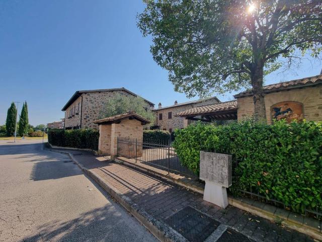 Appartamento in vendita a Deruta, San Nicol di Celle