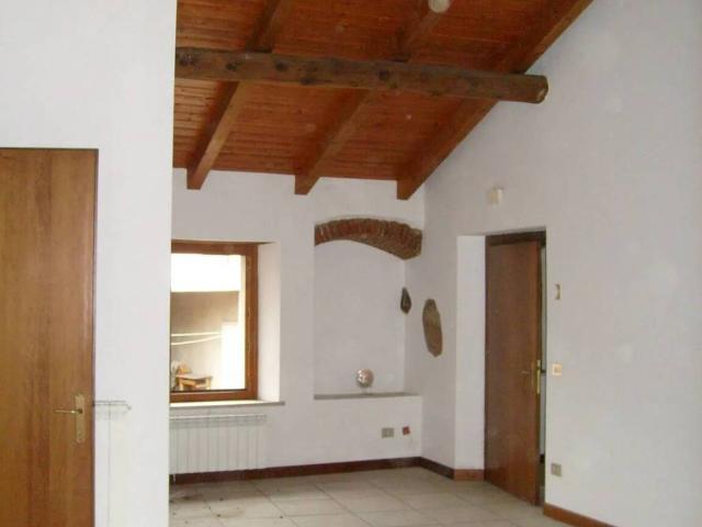 Appartamento in vendita a Dolcè VR
