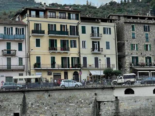 Appartamento in vendita a Dolceacqua IM