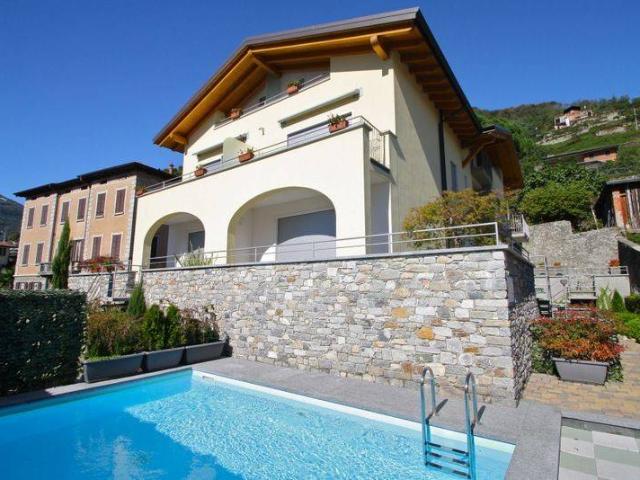 Appartamento in vendita a Domaso CO