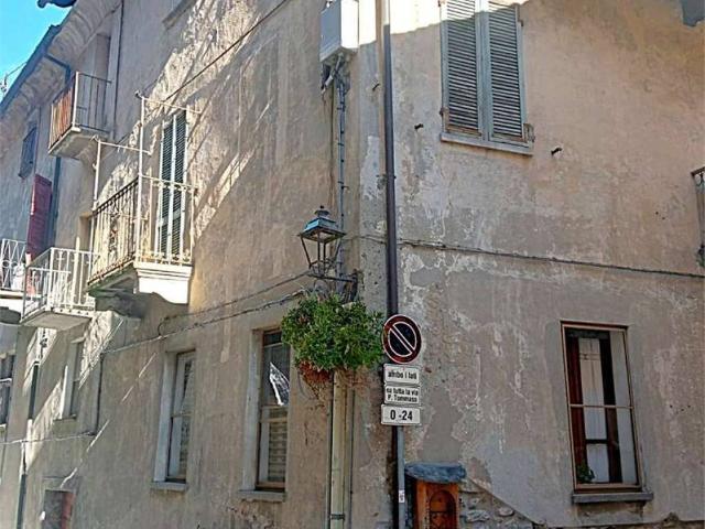 Appartamento in vendita a Donnas AO