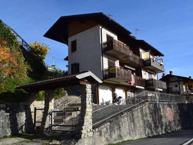 Appartamento in vendita a Dossena BG