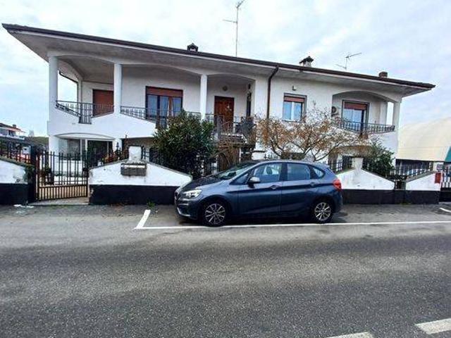 Appartamento in vendita a Dorno PV