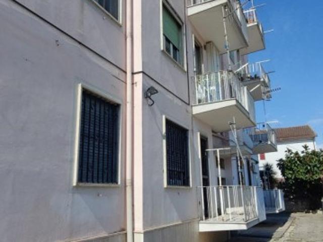 Appartamento in vendita a Eboli via e.Perito