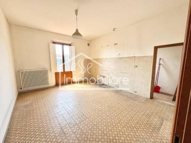 Appartamento in vendita a Empoli piazza della Vittoria, Centro Storico
