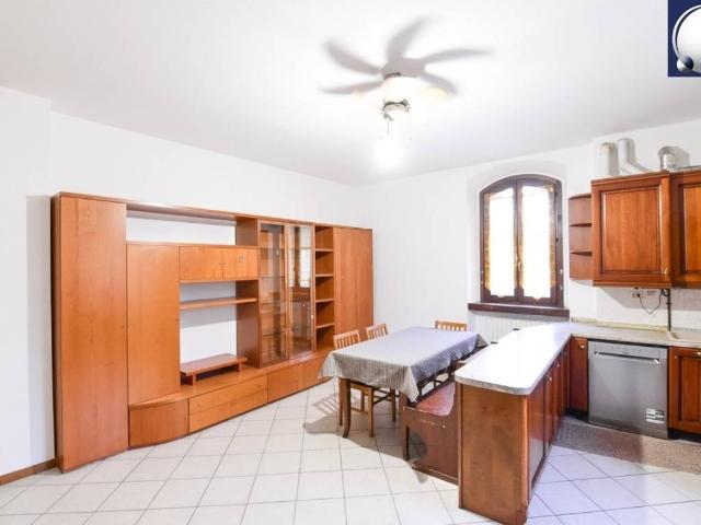 Appartamento in vendita a Erba CO