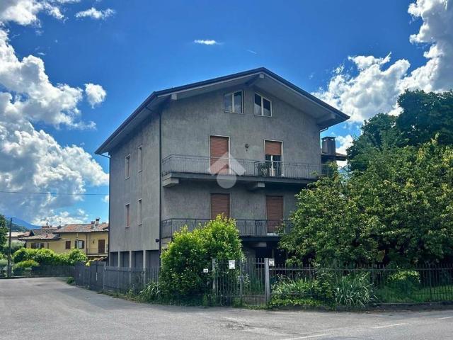 Appartamento in vendita a Esine BS