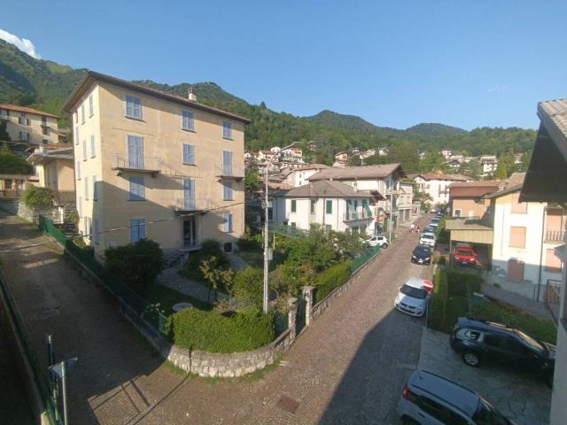 Appartamento in vendita a Esino Lario LC