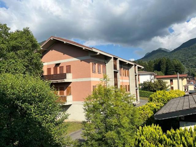 Appartamento in vendita a Esino Lario LC