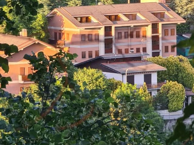 Appartamento in vendita a Esino Lario LC