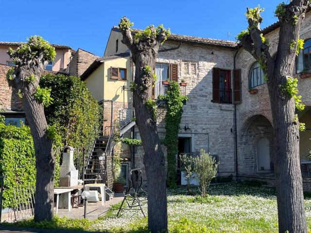 Appartamento in vendita a Fabriano AN