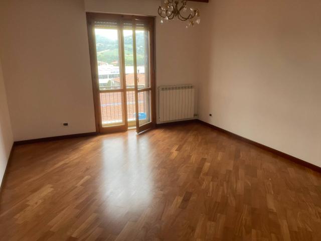 Appartamento in vendita a Fabriano, Santa Maria