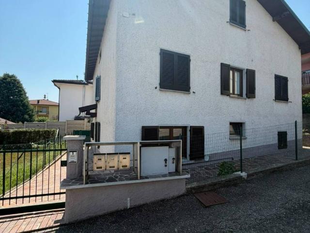 Appartamento in vendita a Faloppio CO