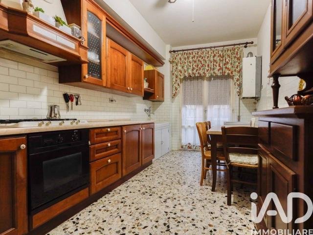 Appartamento in vendita a Falconara Marittima