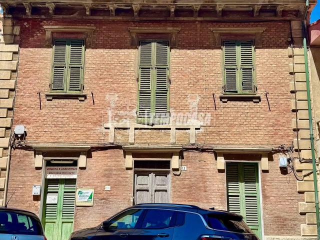 Appartamento in vendita a Falconara Marittima