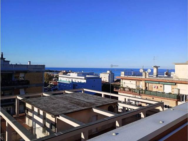 Appartamento in vendita a Falconara Marittima AN