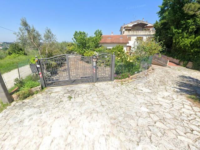 Appartamento in vendita a Falconara Marittima AN