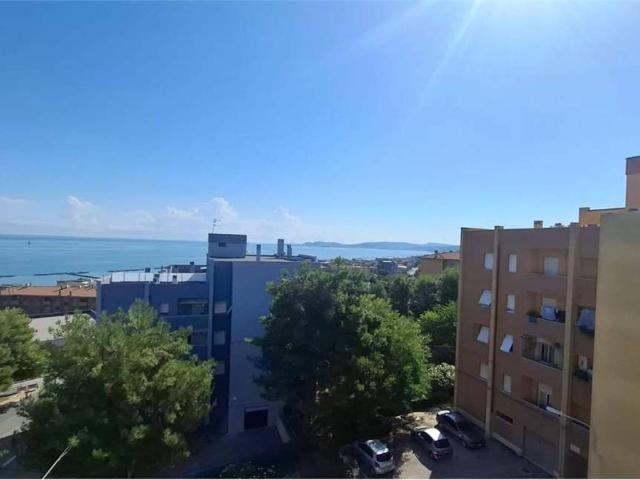 Appartamento in vendita a Falconara Marittima AN