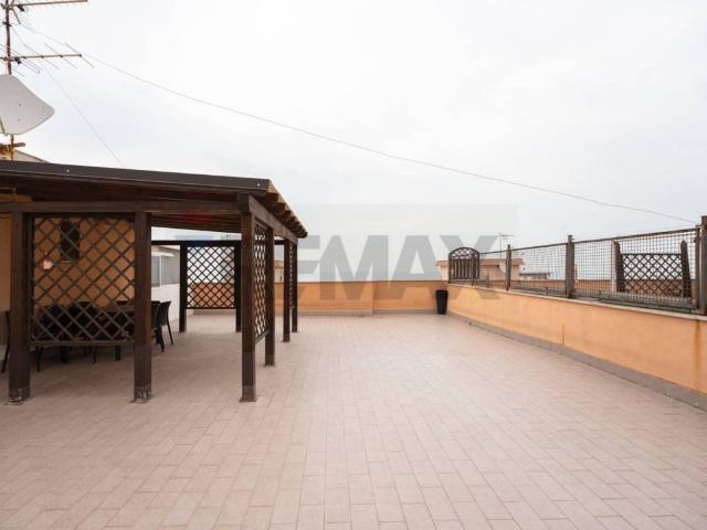 Appartamento in vendita a Falconara Marittima AN