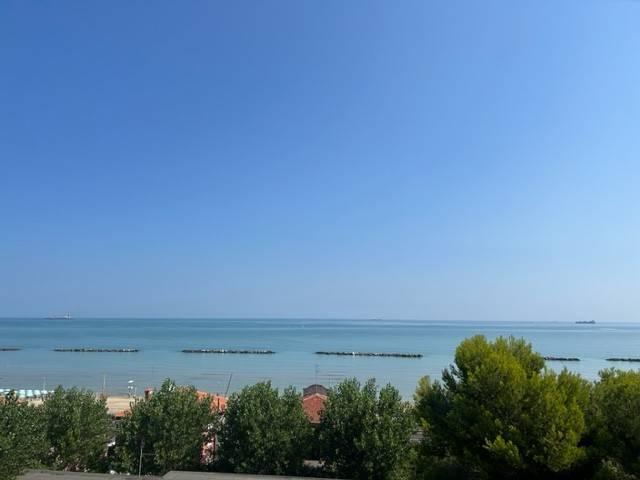 Appartamento in vendita a Falconara Marittima AN