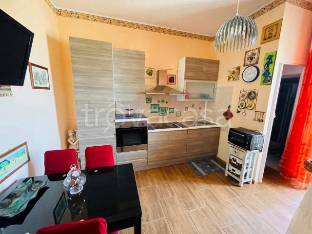 Appartamento in vendita a Falconara Marittima via Flaminia, Centro